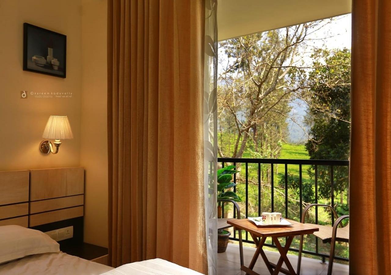Glad Valley Wayanad By Lexstays-Tea Estate Villa ภายนอก รูปภาพ